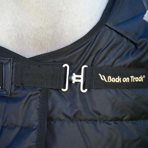 product/b/a/back-on-track_21590015_black_3.jpg