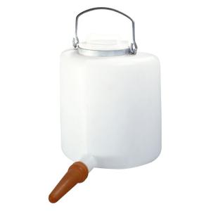 120015-semicircular-cattle-bottle-with-lid-tetiblue-white-6-l